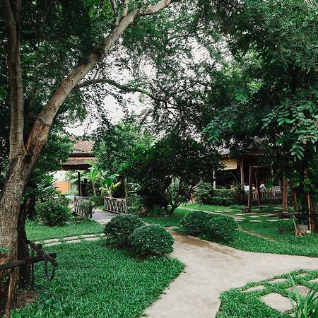 Phum Khmer Lodge - Village Cambodian Eco-Lodge Сіємреап Екстер'єр фото