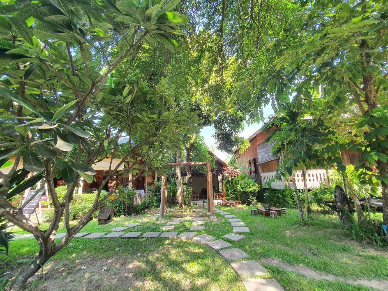 Phum Khmer Lodge - Village Cambodian Eco-Lodge Сіємреап Екстер'єр фото
